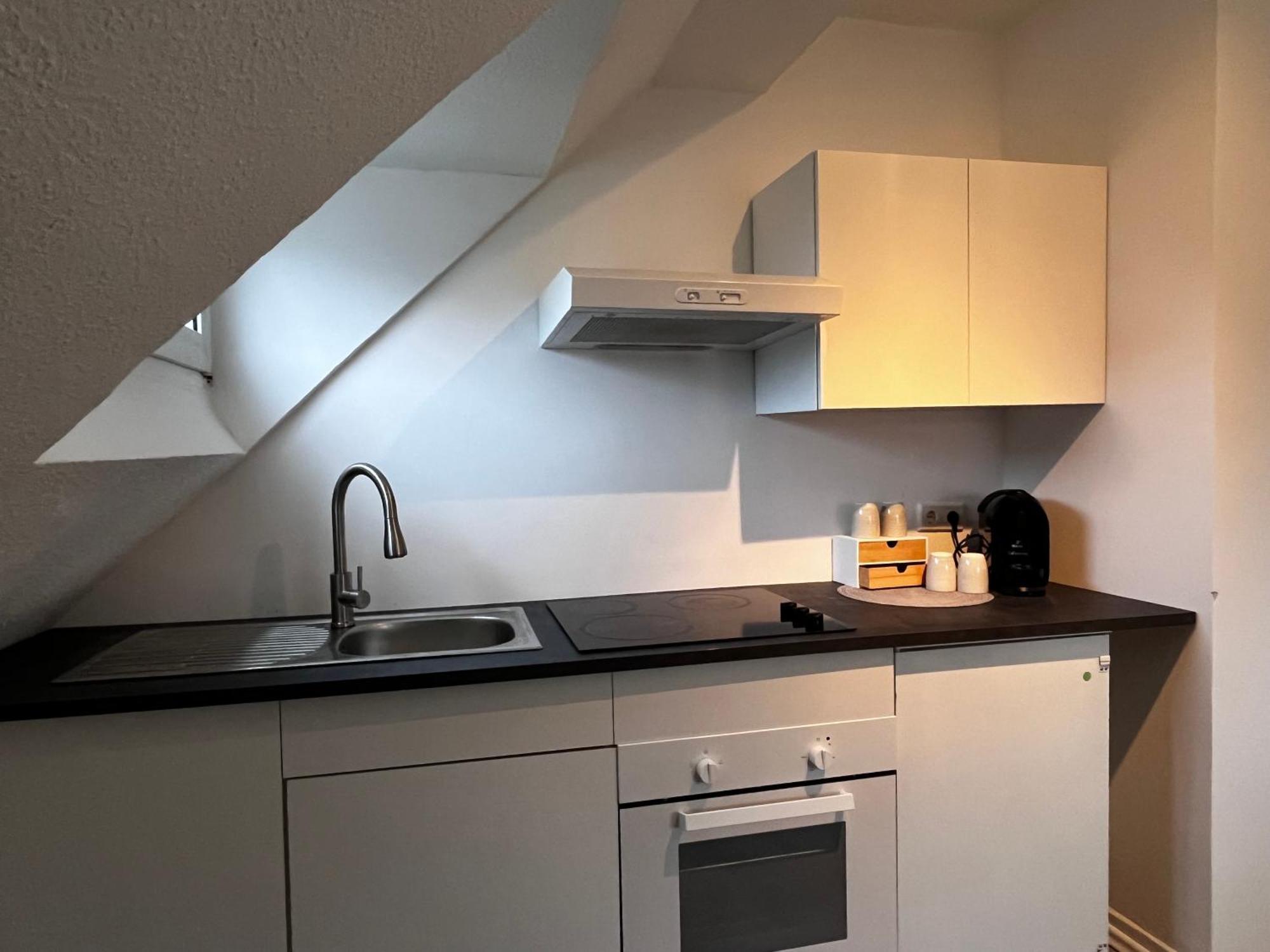 Flattyone Ruhrgebiet - Schlafkomfort Und Anbindung - Neu Renoviert Bochum Buitenkant foto